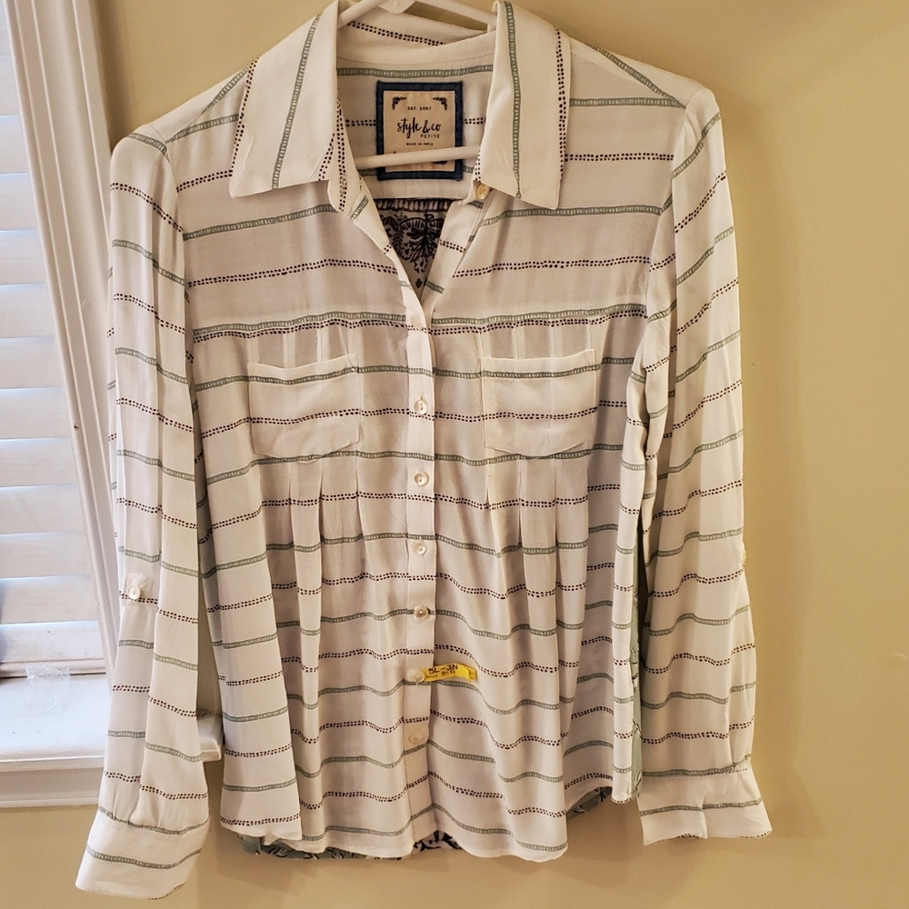Floral Button Down - Picture 2 of 5
